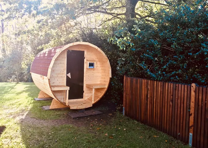 Moorblick! Grosse Dachwohnung Mit Kamin Und Sauna