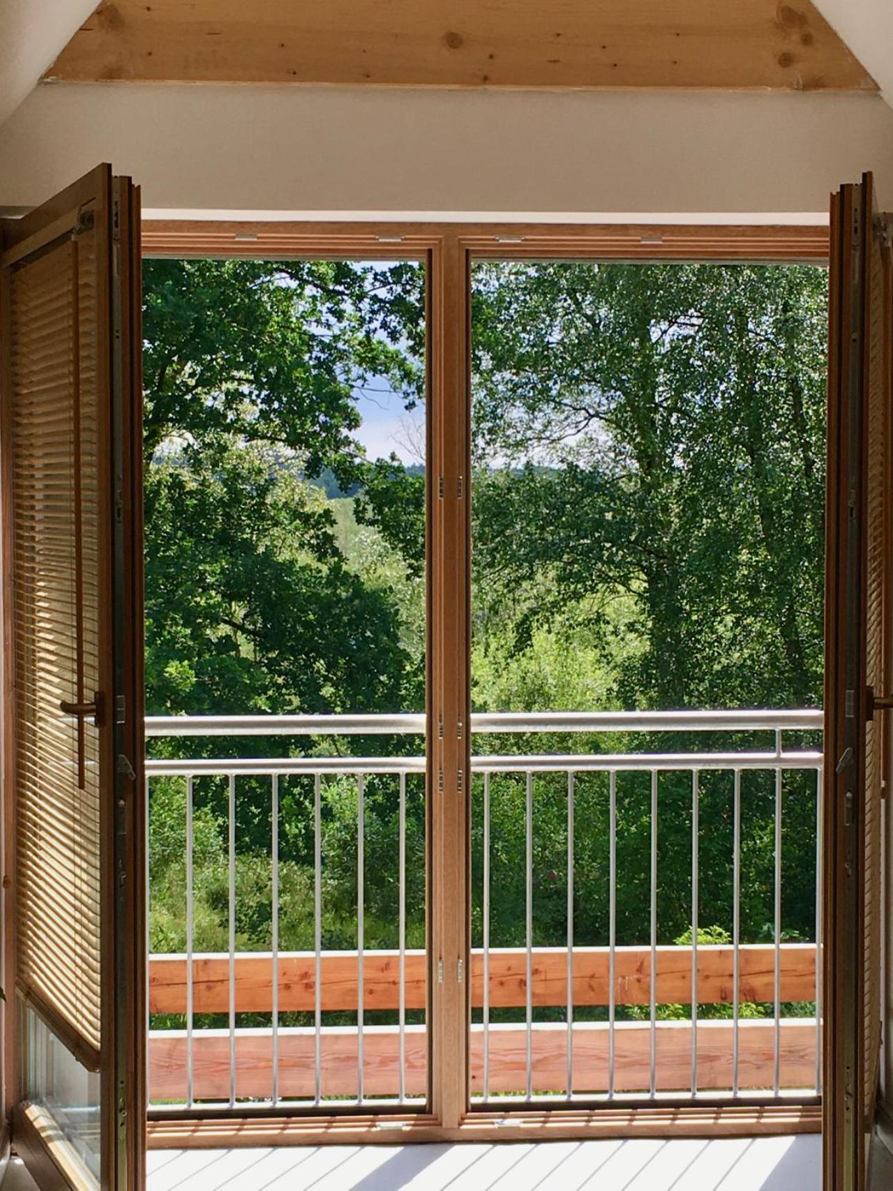 Moorblick! Grosse Dachwohnung Mit Kamin Und Sauna * Leck